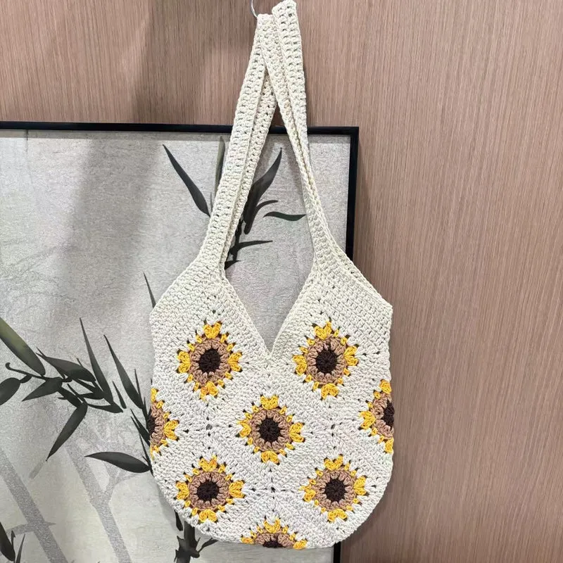 Handgefertigte Makramee-Tasche mit Sonnenblumenmuster Skanto