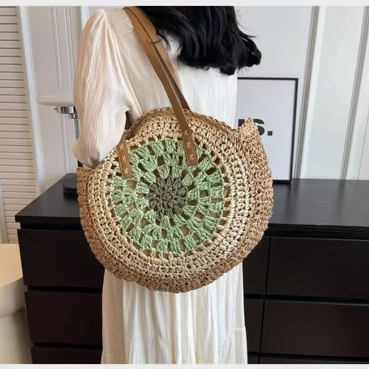 Handgefertigte Korbtasche mit dekorativem Blumenmuster Skanto