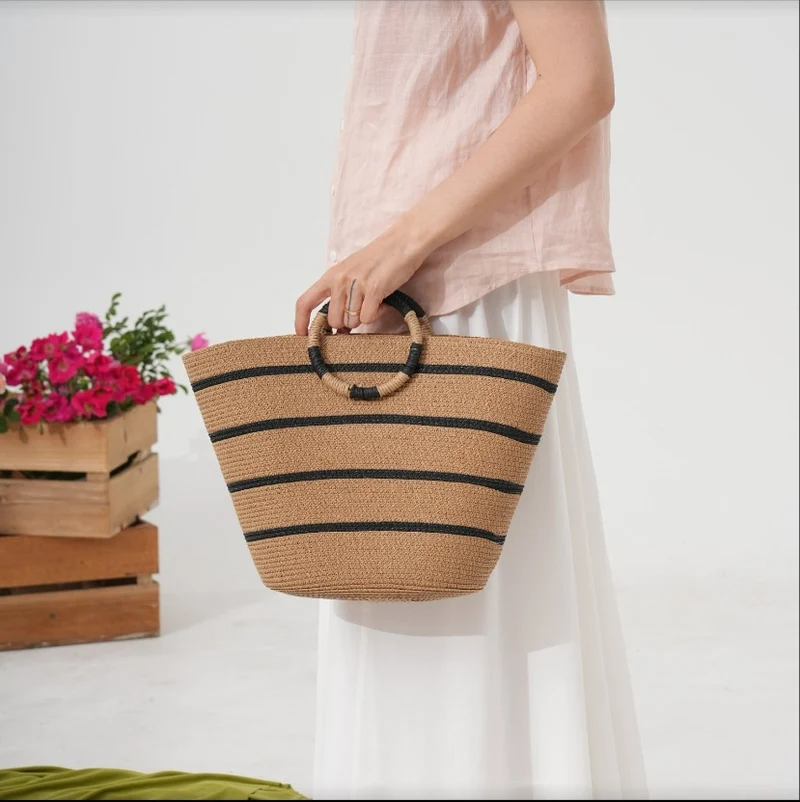 Elegante Strohtasche mit Rundgriff Skanto