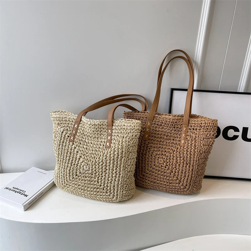 Elegante Raffia-Tote-Bag mit Ledergriff Skanto