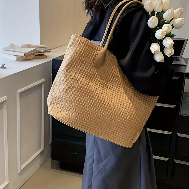 Handtasche aus strukturiertem Naturmaterial Skanto