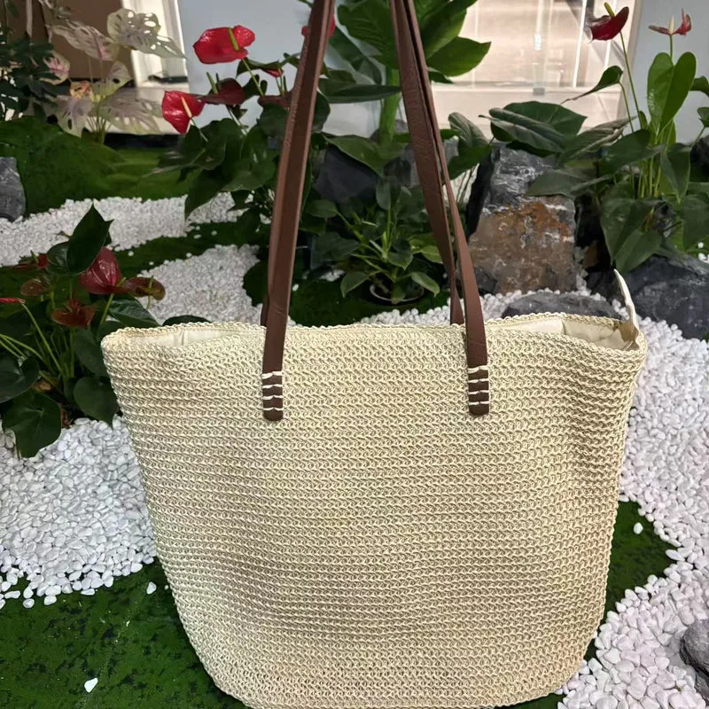 Geräumige Handtasche aus hochwertigem geflochtenem Naturmaterial Skanto