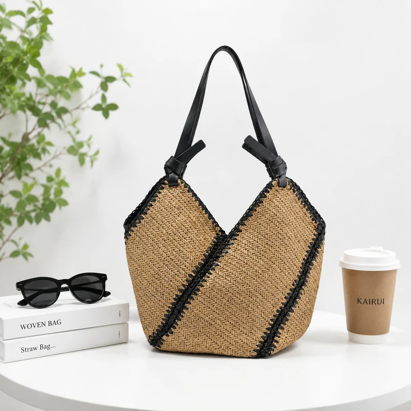 Designer-Tasche mit modernen Lederdetails Skanto