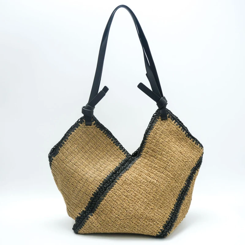 Handtasche aus geflochtenem Naturmaterial mit schwarzem Kordelzug Skanto