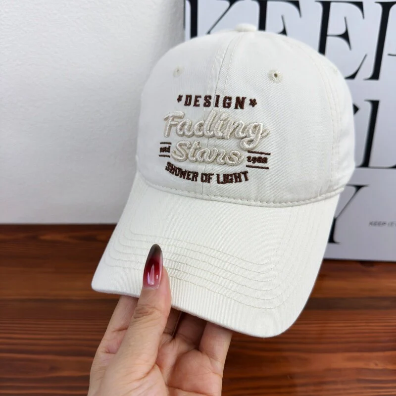Bestickte Damen-Kappe mit inspirierendem Design Skanto