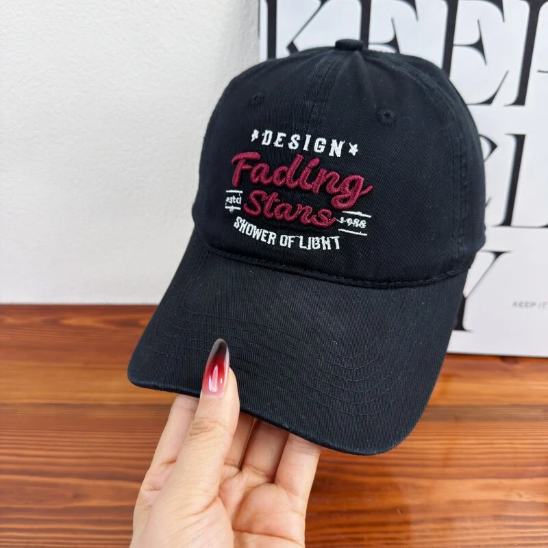 Bestickte Damen-Kappe mit inspirierendem Design Skanto