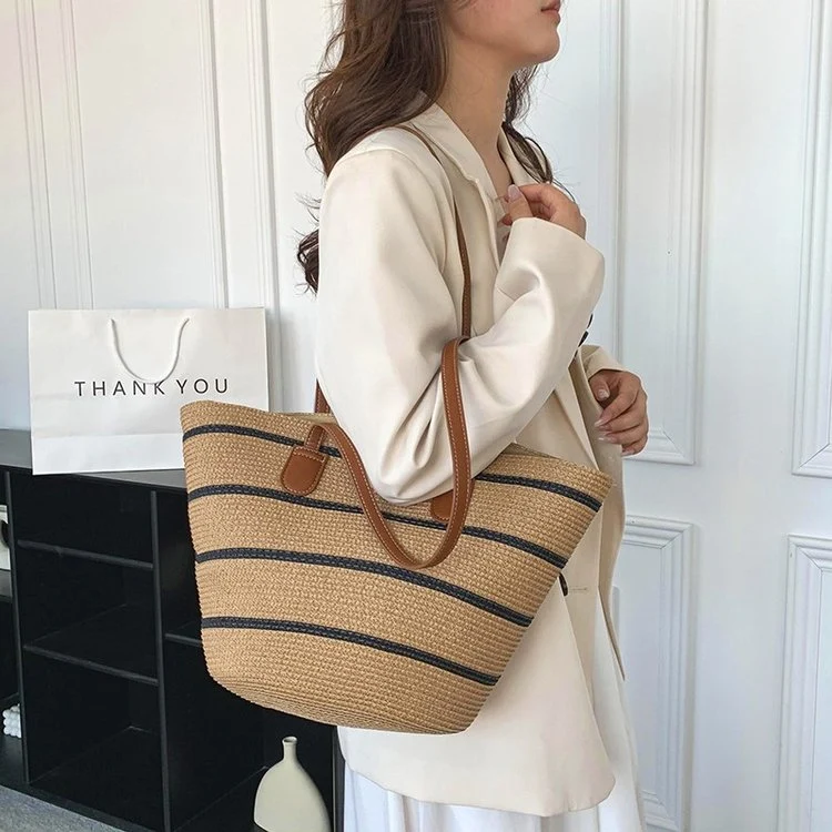 Elegante und vielseitige Strandtasche mit Ledergriffen Skanto