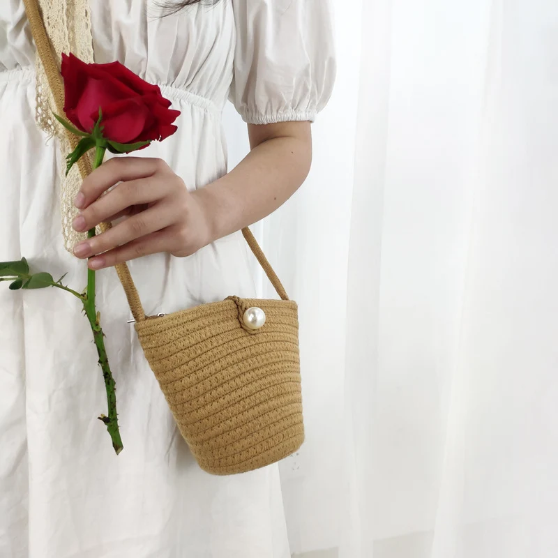 Handgemachte Makramee-Tasche mit Perlenakzent Skanto