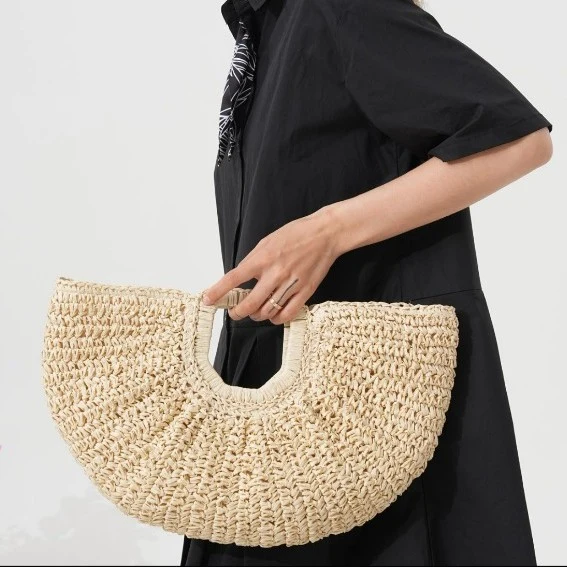 Designer-Strohtasche mit einzigartigem Schnitt Skanto