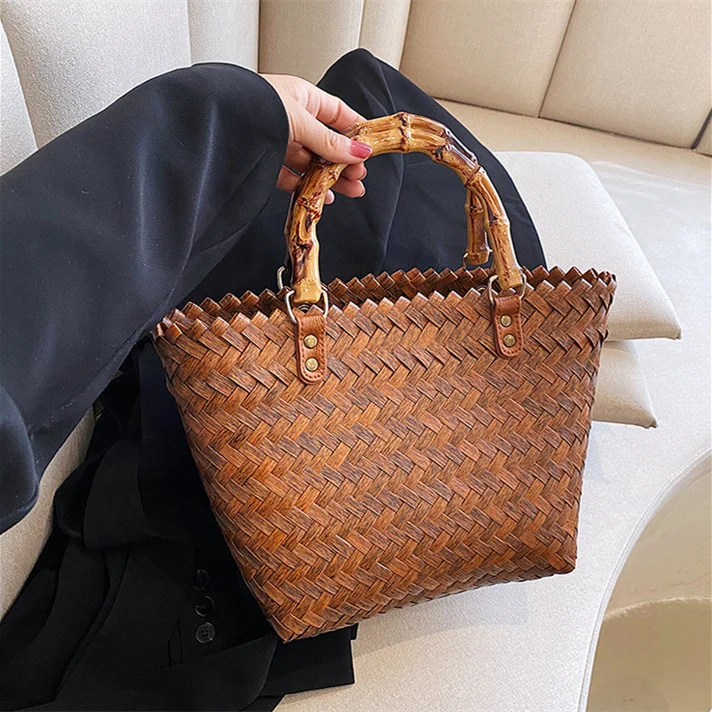 Elegante und handgemachte Korbtasche Skanto