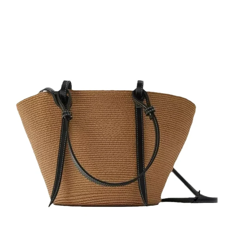 Stylische Handtasche im modernen Design Skanto
