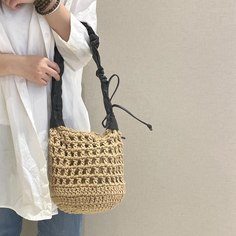 Handgeknüpfte Tragetasche mit Lederdetails Skanto