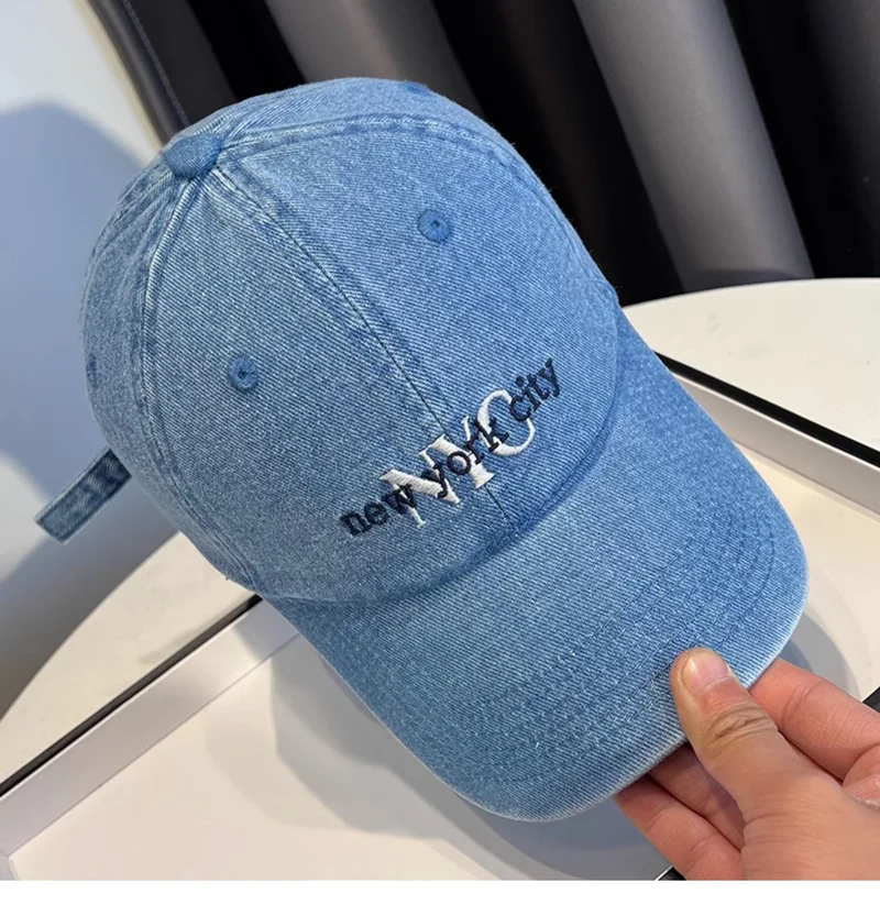 Damen stylische Baseballkappe aus Denim Skanto