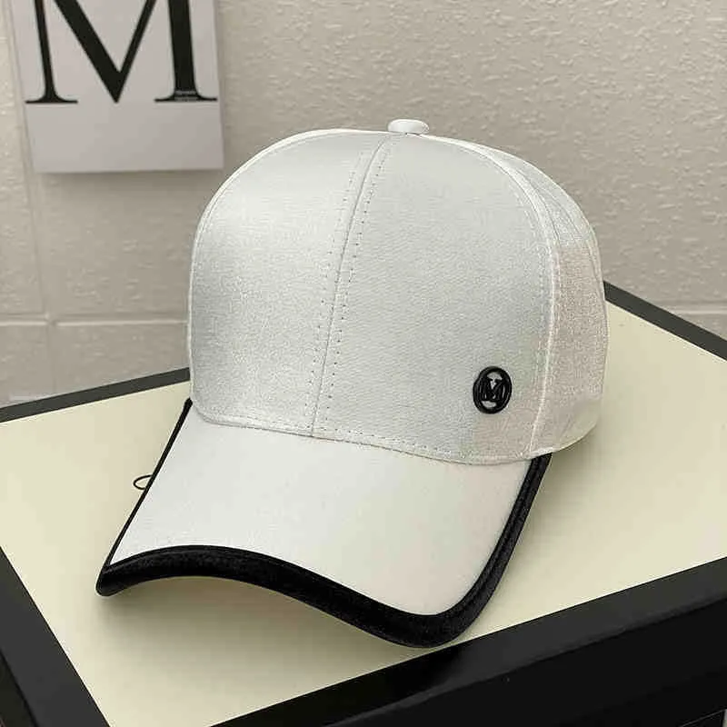 Damen Baseballkappe aus glänzendem Satin Skanto
