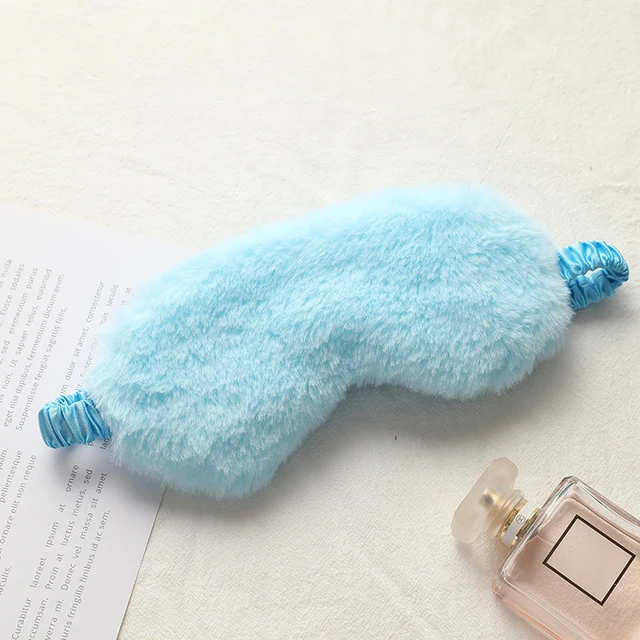 Weiche Plüsch-Schlafmaske für Damen mit ergonomischer Polsterung und elastischem Komfortband Skanto