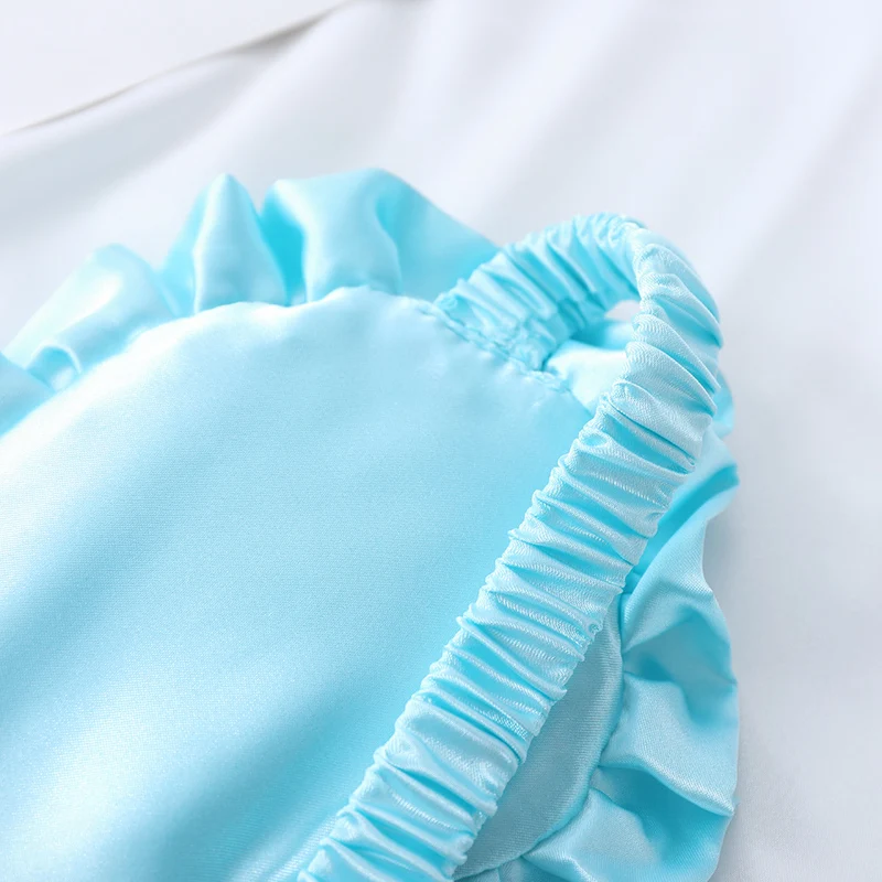 Satin-glänzende Augenmaske für Damen mit ergonomischer Kontur, Rüschenrand und weicher Polsterung Skanto