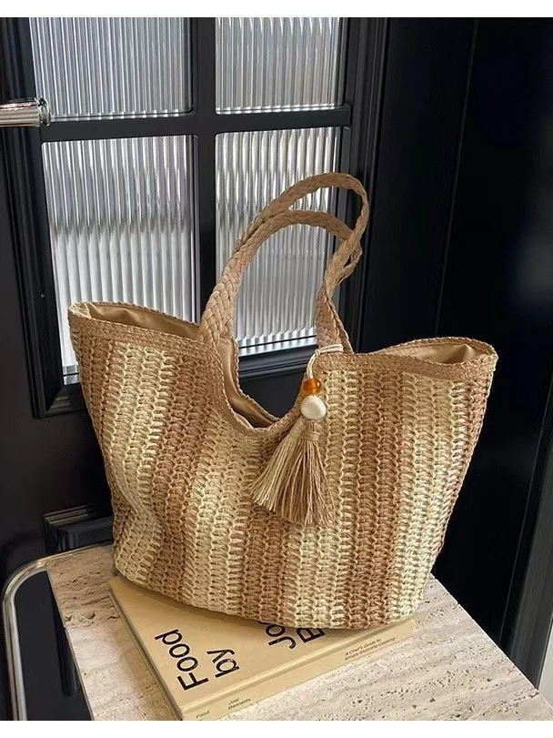 Designer-Strandtasche mit strukturierter Webart Skanto