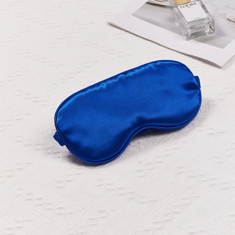 Skanto Ergonomische Schlafmaske für Damen aus satinähnlichem Material mit konturiertem Augenbereich Skanto