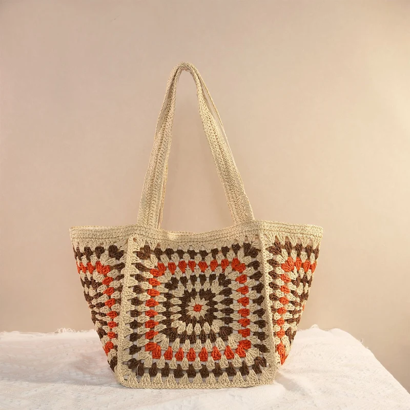 Schultertasche mit einzigartigem Granny Square Design Skanto