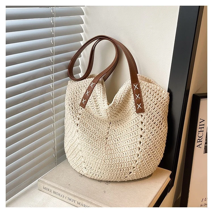 Schultertasche aus gewebtem Stroh-Mix Skanto