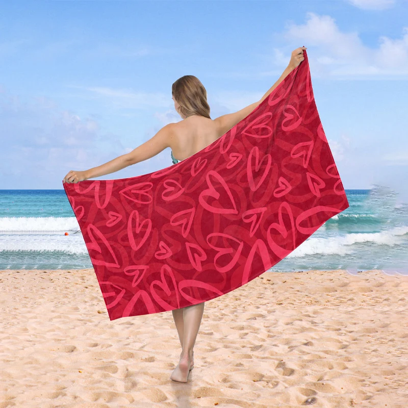 Strandtuch mit kreativem Herz-Design Skanto