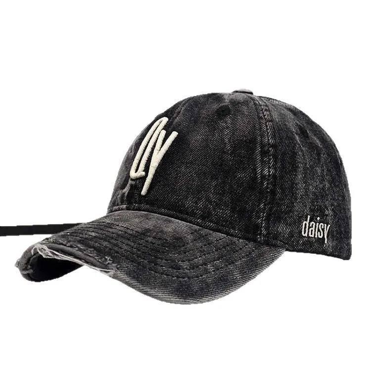 Damen Baseballkappe im Used-Look aus Jeans mit Stickerei Skanto
