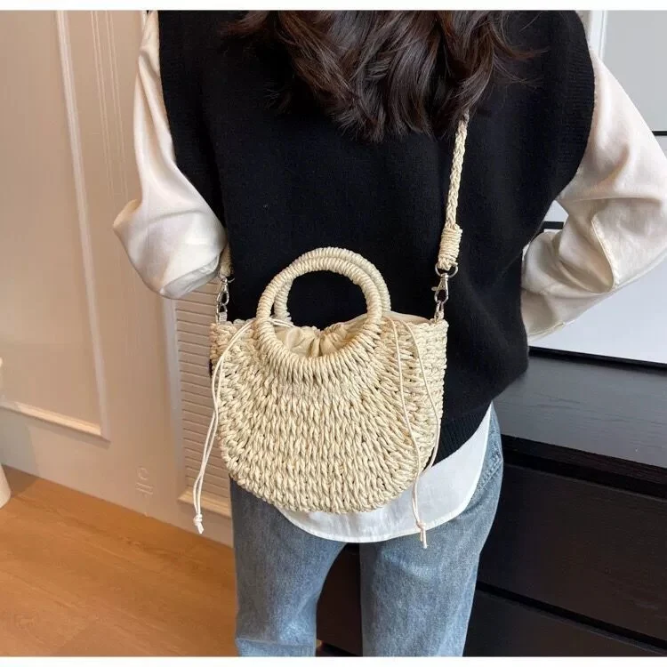 Trendige Tasche mit runder Öffnung Skanto