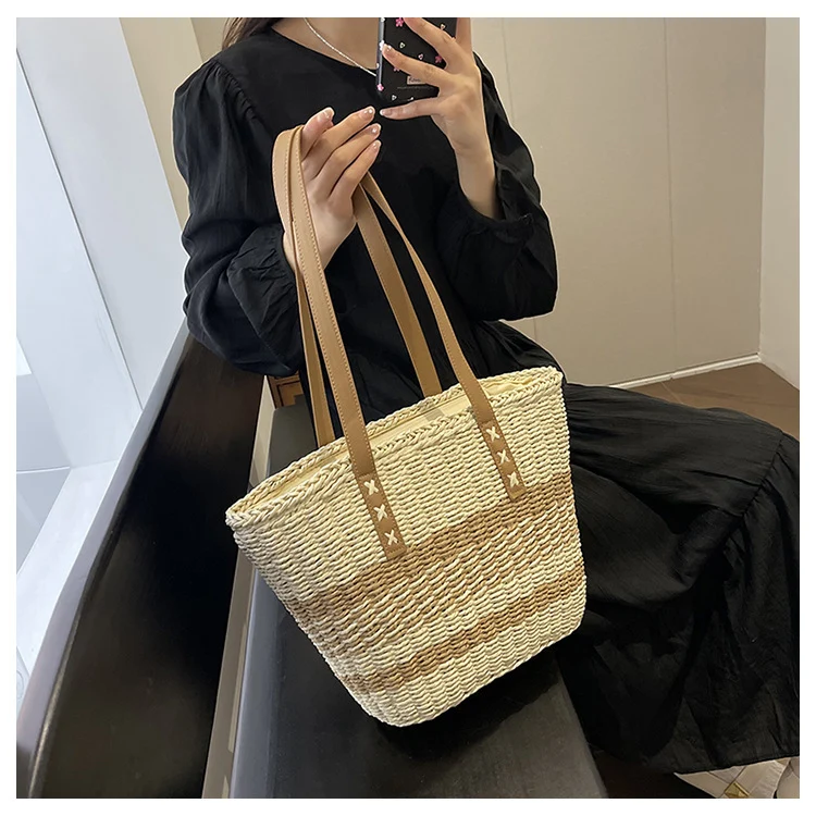 Komfortable Strandtasche mit Ledergriffen Skanto