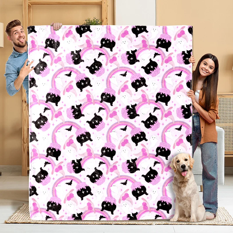 Kuscheldecke mit verspielten Katzen- und Regenbogenmotiven Skanto