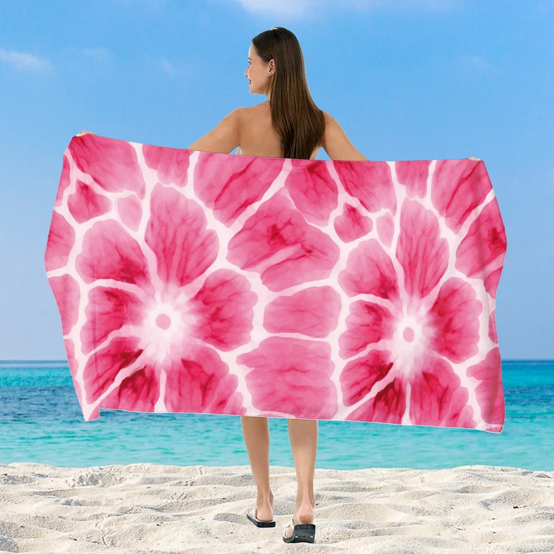 Strandtuch mit elegantem floralem Aquarell-Design Skanto