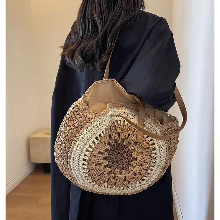 Stylische und handgefertigte Korbtasche Skanto