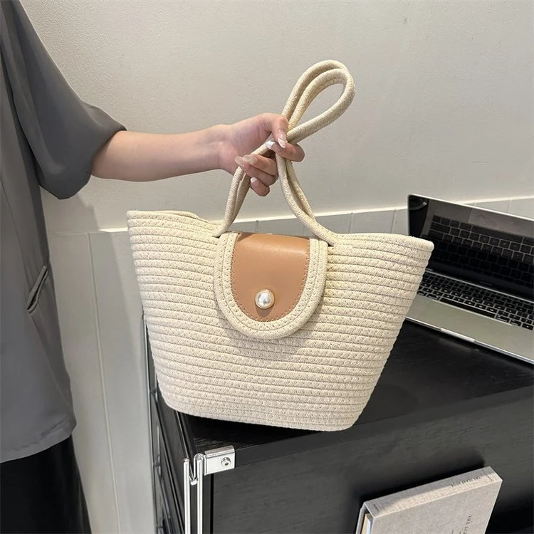Handtasche mit strukturiertem Design Skanto