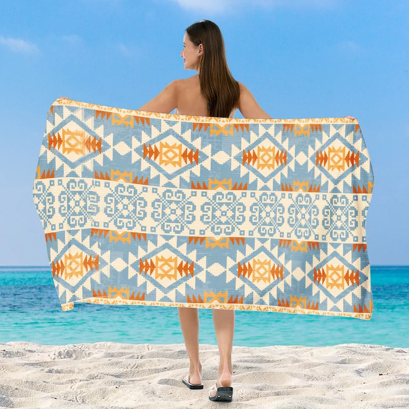 Großzügig geschnittenes Strandtuch mit elegantem Mosaik-Design Skanto