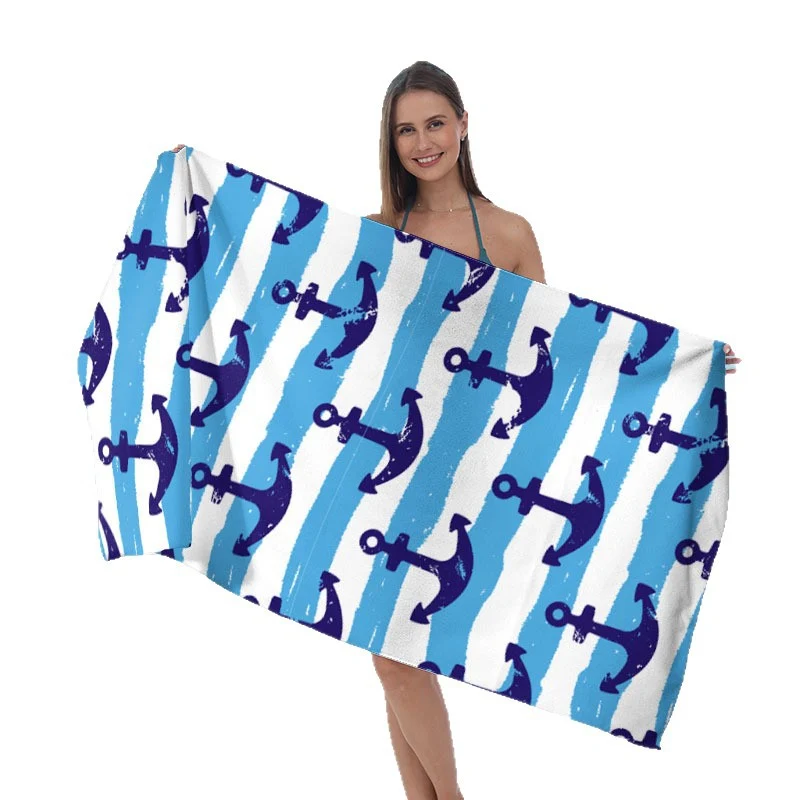 Strandmode mit farbenfrohem tropischem Motiv Skanto