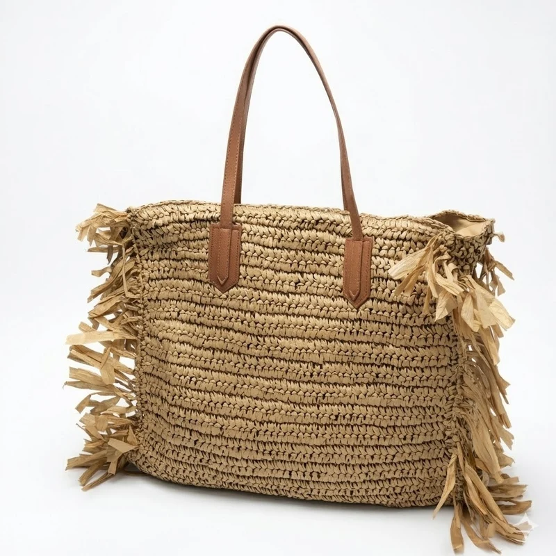 Strandtasche mit Fransen-Design und robusten Ledergriffen Skanto