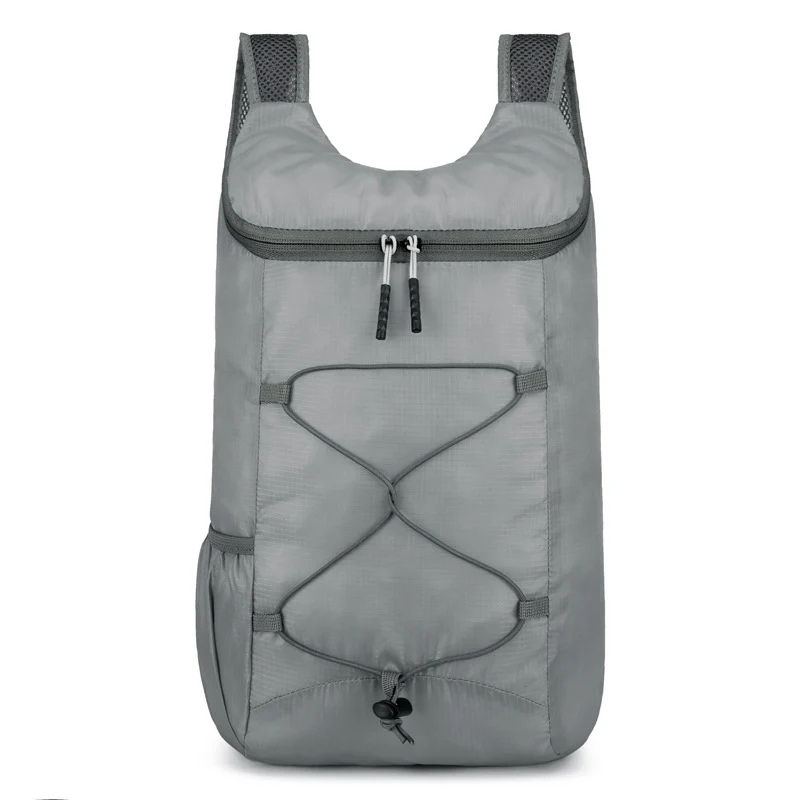 Unisex Skanto Nan Ultraleichter faltbarer Daypack mit Ripstop, externem Bungee und gepolsterten Trägern