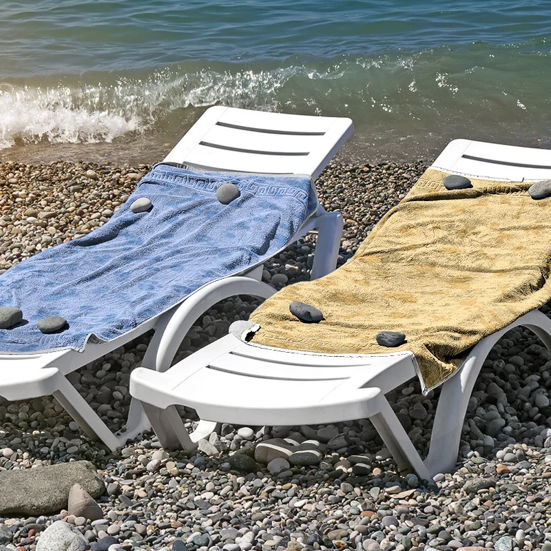 Strandtuch aus hautfreundlicher Mikrofaser mit kreativem Mustermix Skanto