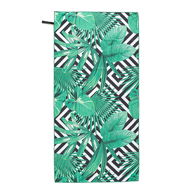 Strandtuch mit künstlerischem Mandala-Design Skanto