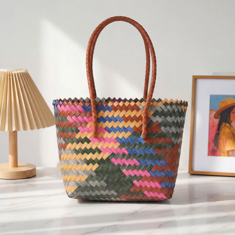 Handtasche aus gewebtem Material Skanto