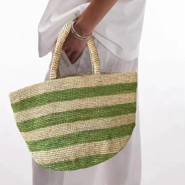 Handgewebte Strandtasche mit modernem Streifenmuster Skanto