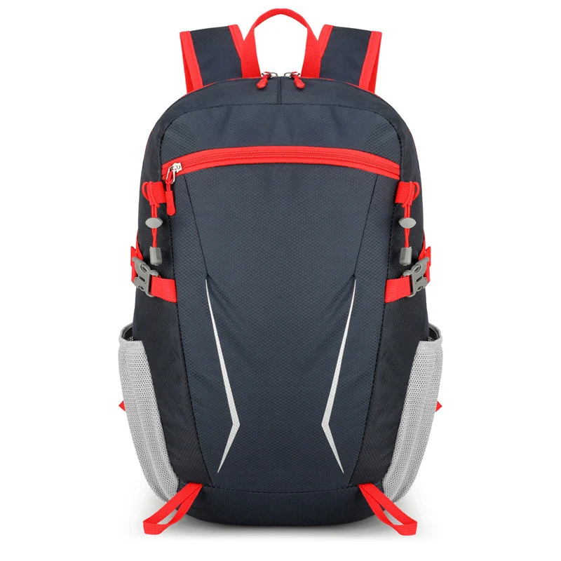 Leichter Unisex Tagesrucksack mit reflektierenden Einsätzen, gepolstertem Rücken und seitlichen Netztaschen Skanto