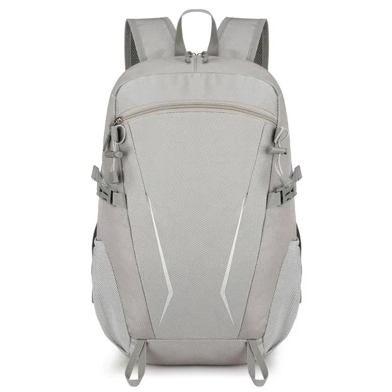 Leichter Unisex Tagesrucksack mit reflektierenden Einsätzen, gepolstertem Rücken und seitlichen Netztaschen Skanto