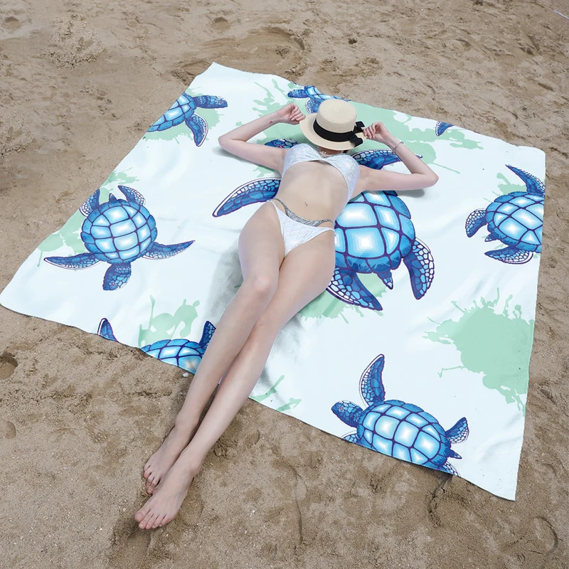 Stranddecke mit niedlichem Schildkrötenmotiv Skanto