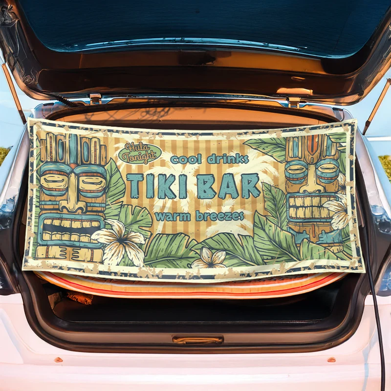 Stranddecke mit auffälligem Tiki-Muster Skanto