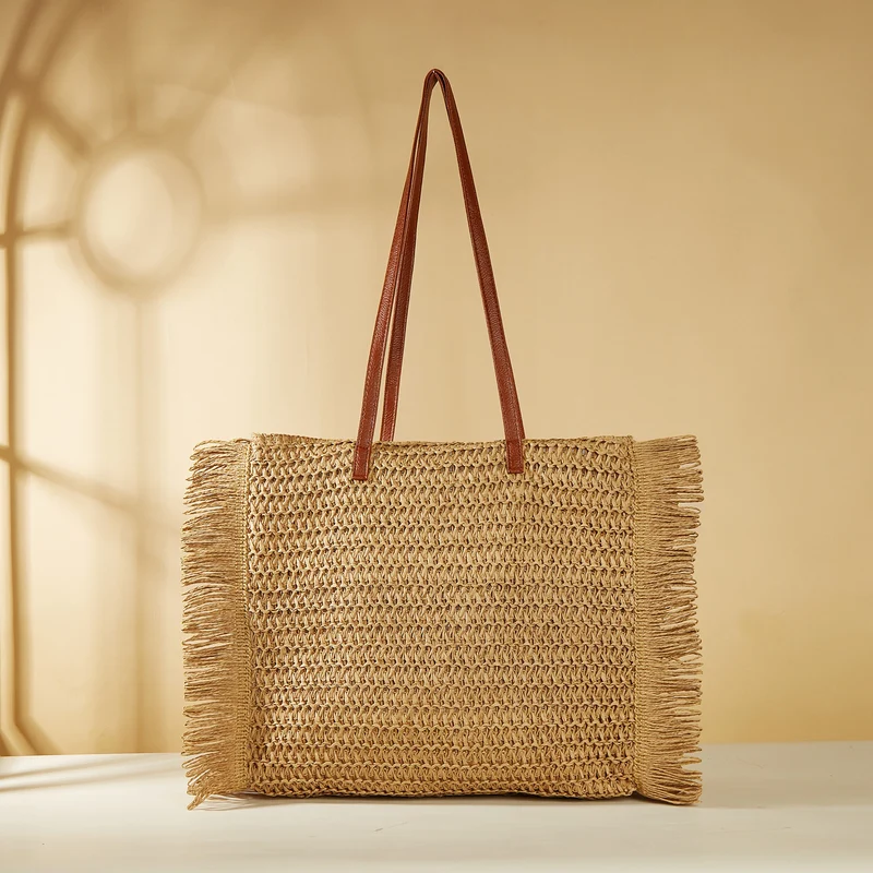 Bast-Strandtasche mit Fransen-Details Skanto