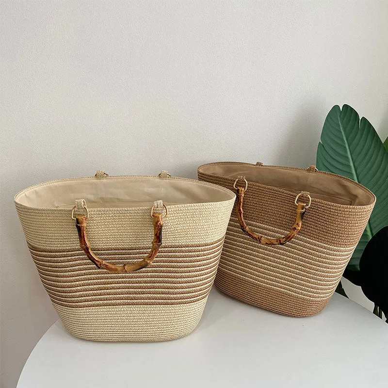 Stilvolle Strohtasche mit hochwertigem Holzgriff Skanto