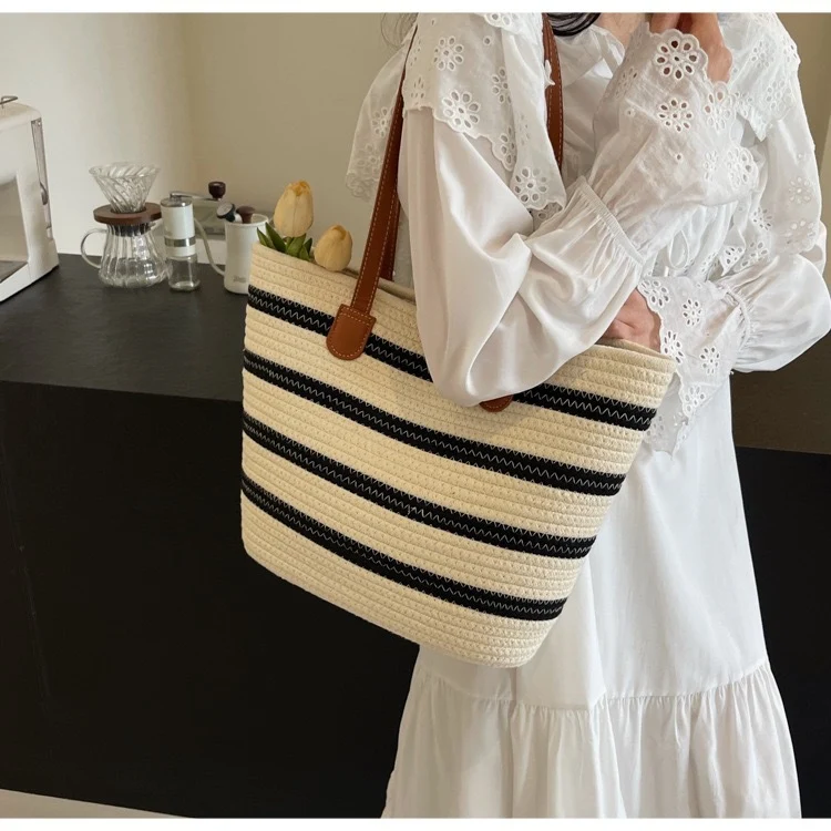 Stylische Strandtasche Skanto