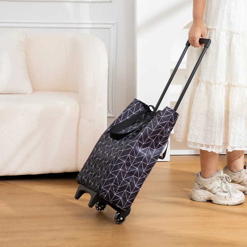 Praktische Rolltasche mit Blumenmuster Skanto