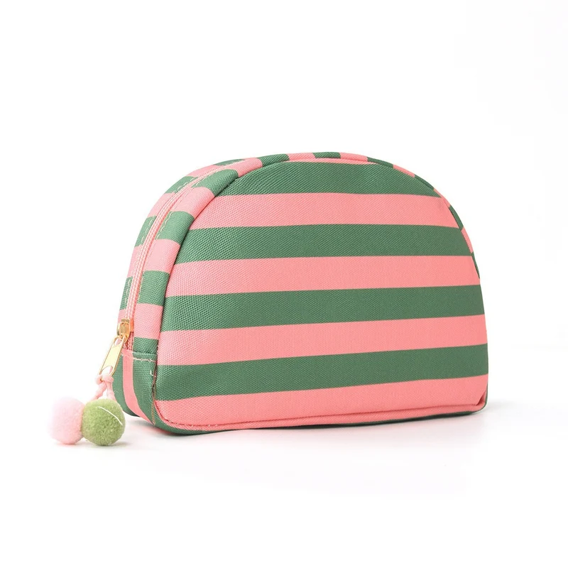 Moderne und stilvolle Kosmetiktasche Skanto