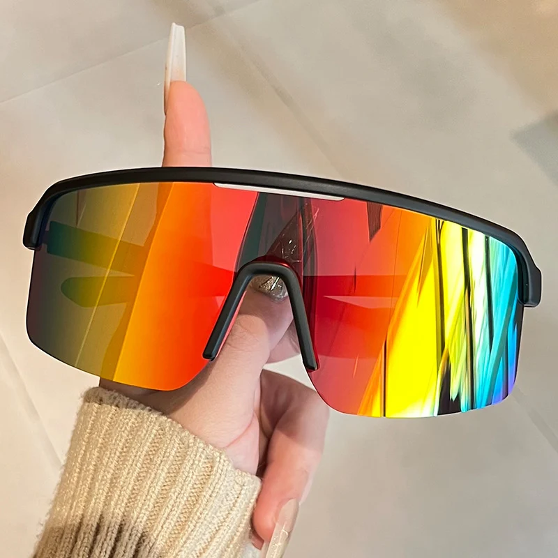 Unisex Skanto Sportliche Shield-Sonnenbrille mit Vollvisierlinse und rutschfesten Nasenpads Skanto